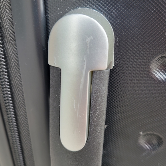 Bioworld Mickey Suitcase 24" - Picture 8 of 8